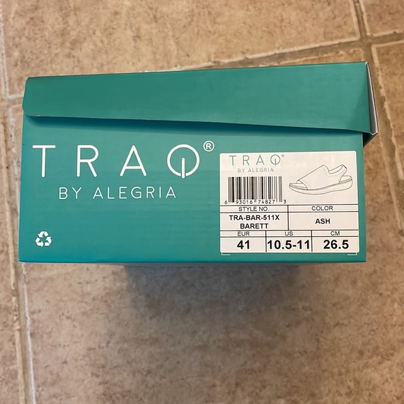 Silver sandals - Picture 4 of 4